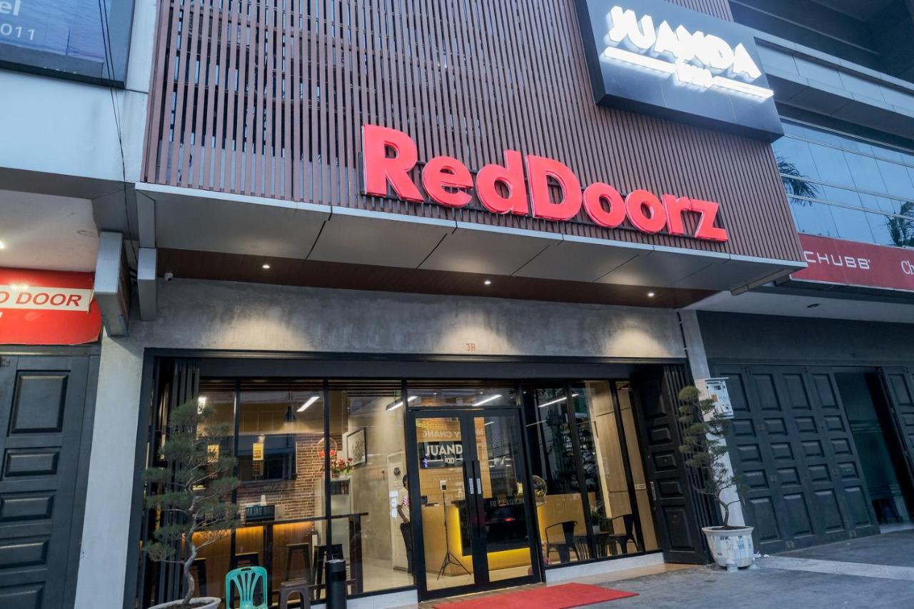 Reddoorz Plus @ Jalan Juanda Medan Exterior photo